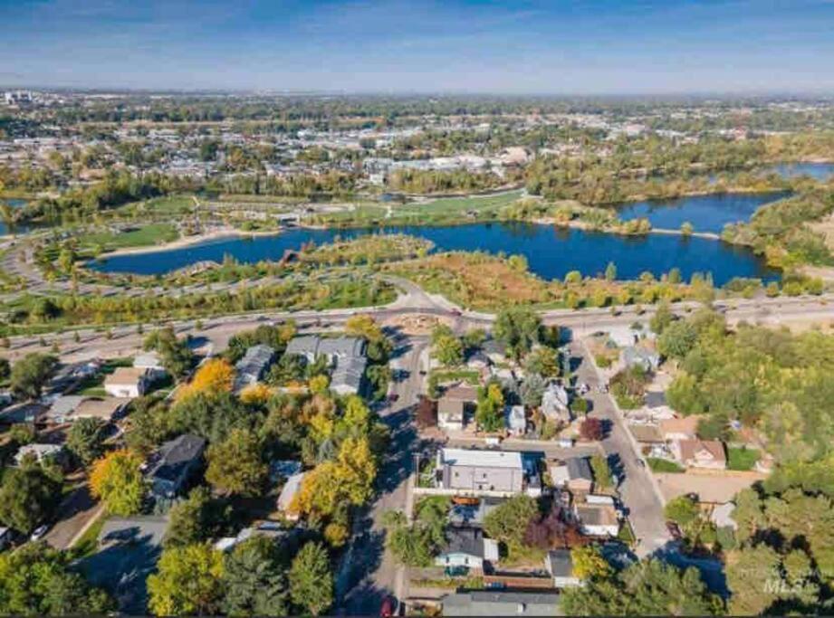 Mid Century Modern Boise-River Bungalow W/ Hot Tub Buitenkant foto